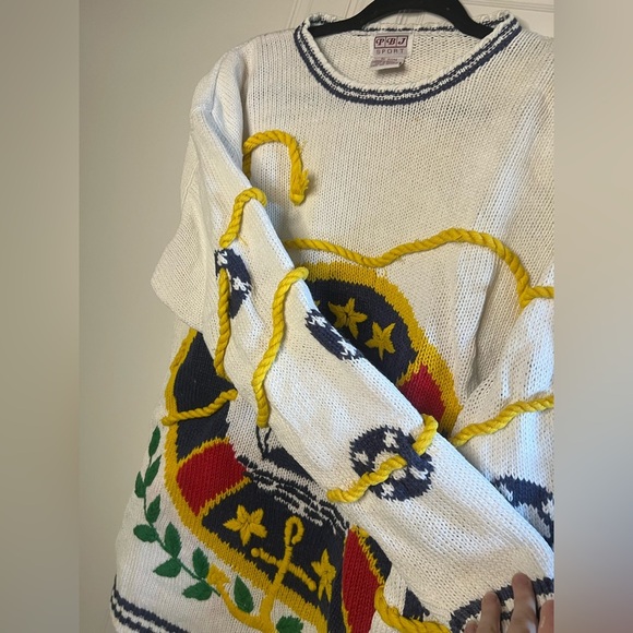 Vintage Nautical Coastal Anchor Sweater - Picture 6 of 9